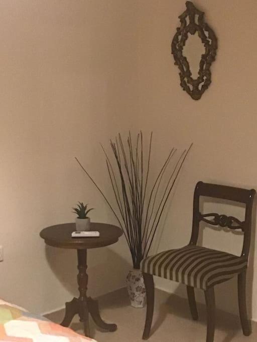 Apartment In Nea Erithrea Athen